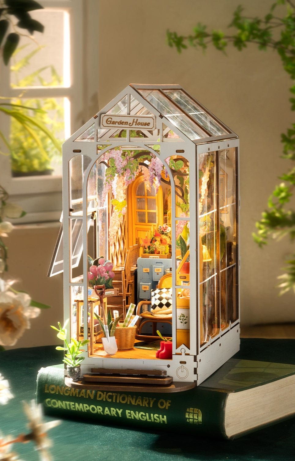 DIY BookNook - Garden House